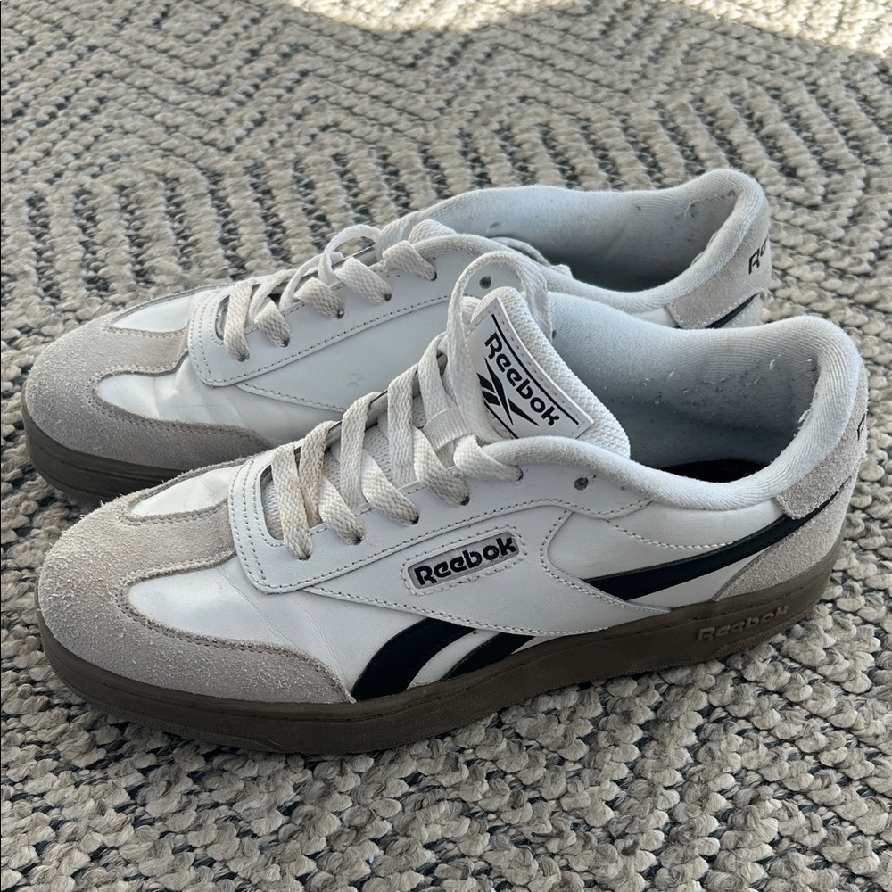 Reebok Men's White and Black Sneakers